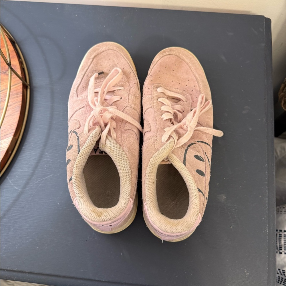 Nike Women's Pink Athletic Shoes